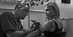 Tattoo Mini tatovør i Gentofte – realistisk tattoo på konvention