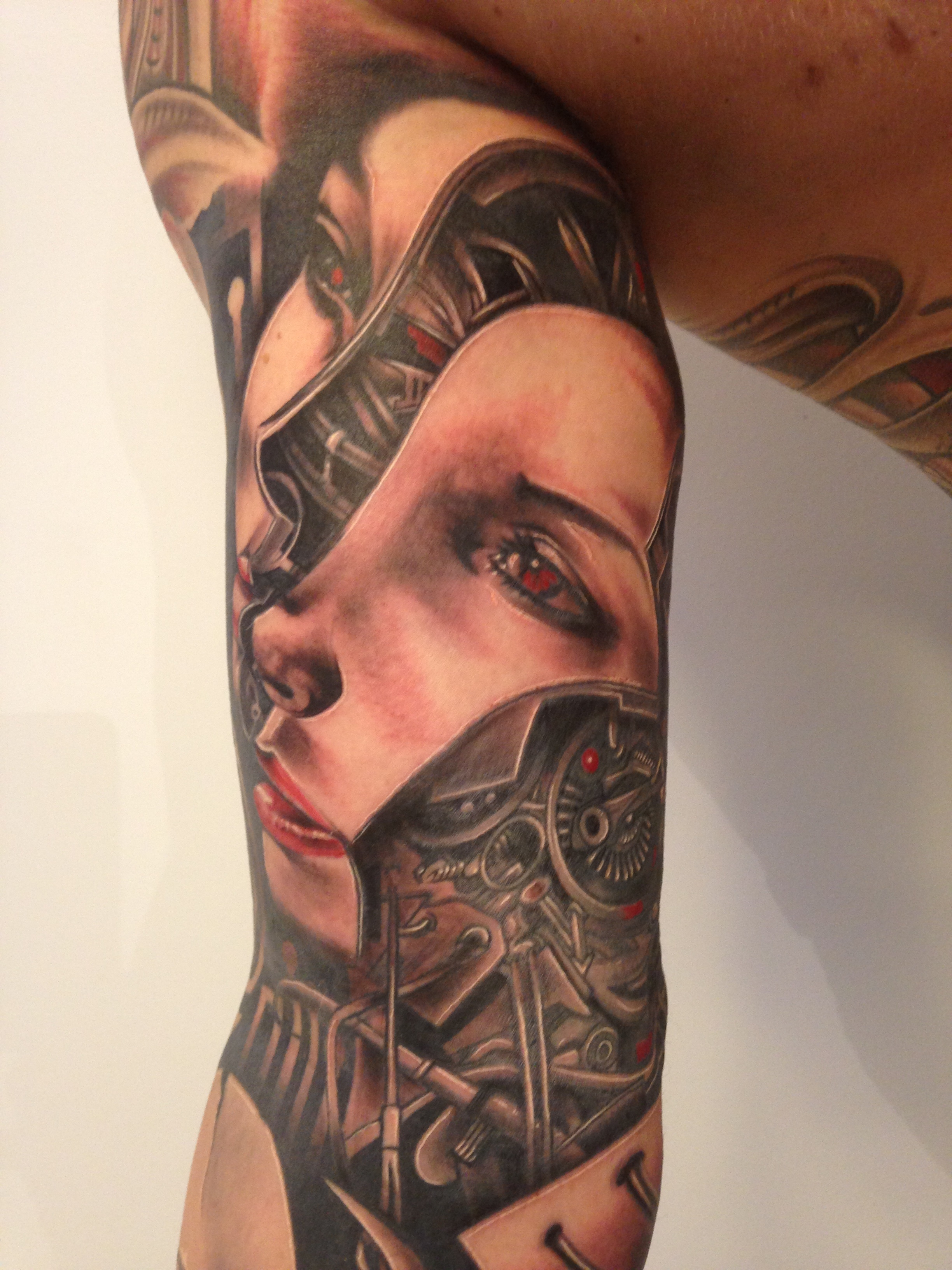 tattoo mini galleri, biomechanic sleeve, robot girls, bio tattoo