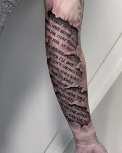 Tatovering med tekst og revet hud-effekt 3d effekt- Tattoo Mini